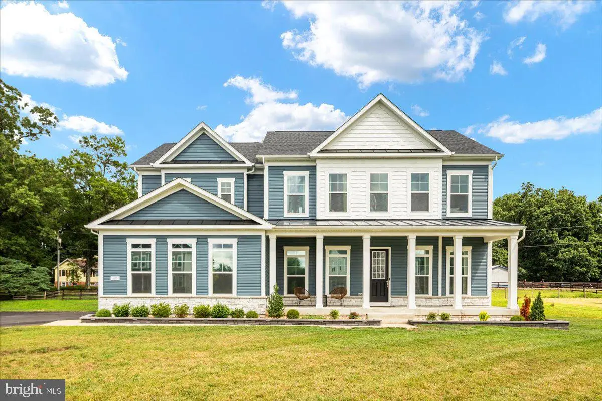 8801 Falcon Ridge Ct, Warrenton, VA 20187 - #1
