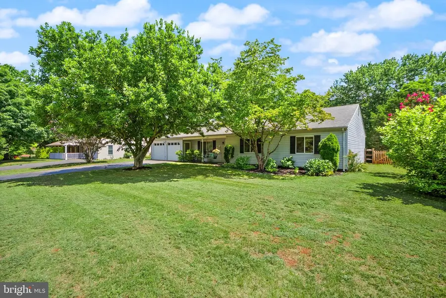 7471 Cedar Knolls Dr, Warrenton, VA 20187 - #2