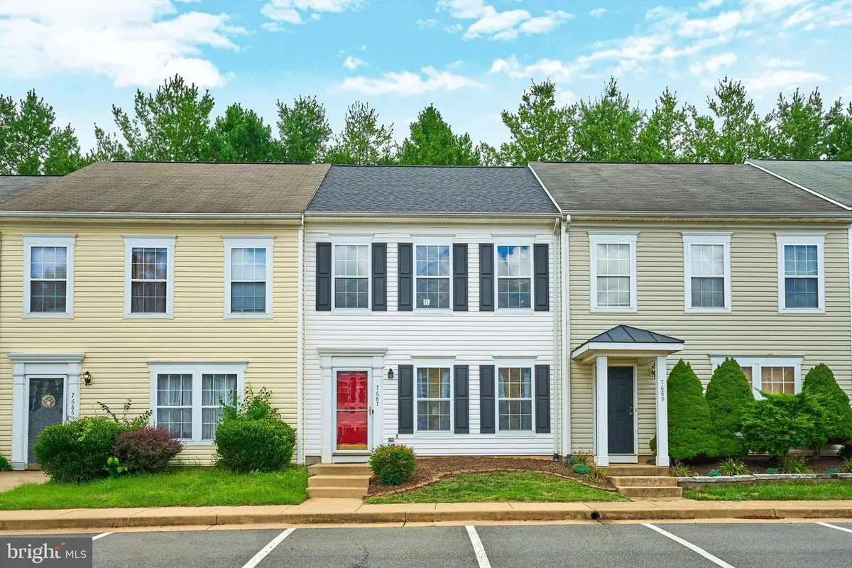 7687 Wankoma Dr, Remington, VA 22734 - #1
