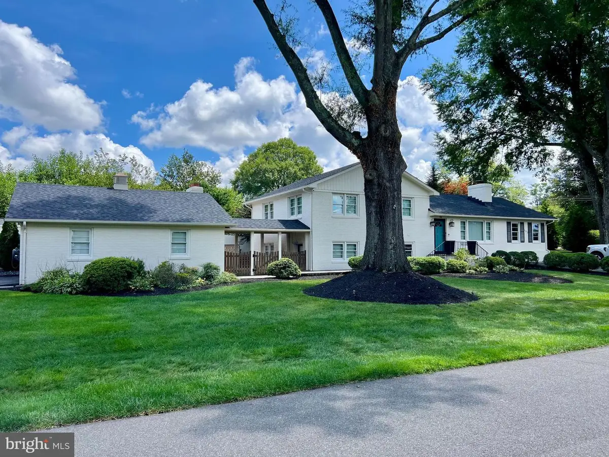 193 Dover Rd, Warrenton, VA 20186 - #1