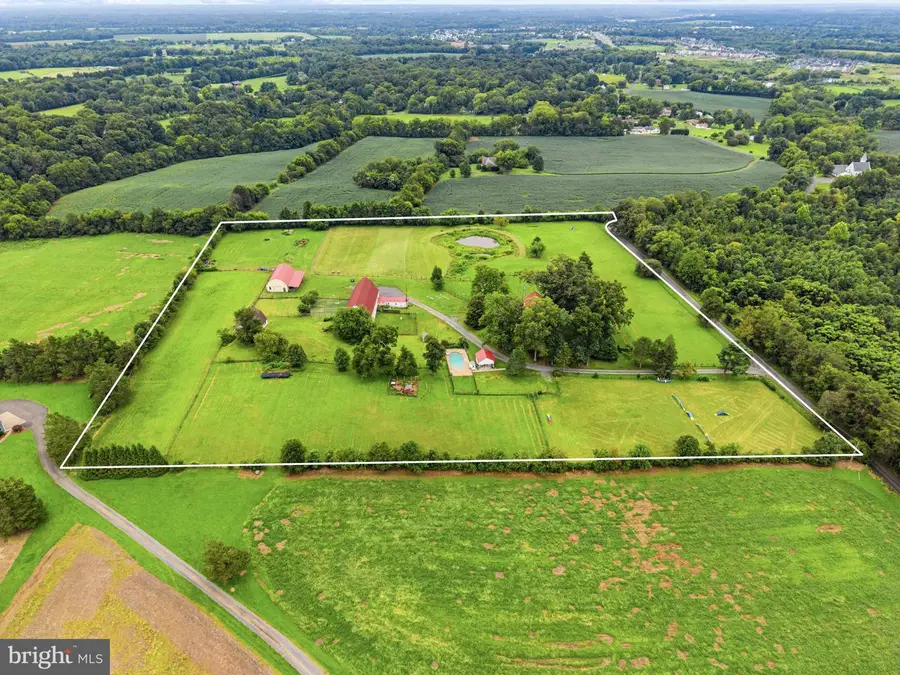 10401 Green Rd, Bealeton, VA 22712 - #2