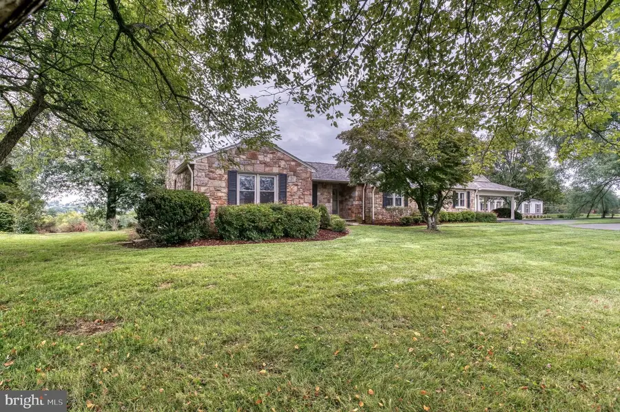 8215 Lees Ridge Rd, Warrenton, VA 20186 - #3