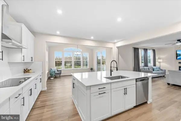 5024 Gray Fox Dr, BEALETON, VA 22712