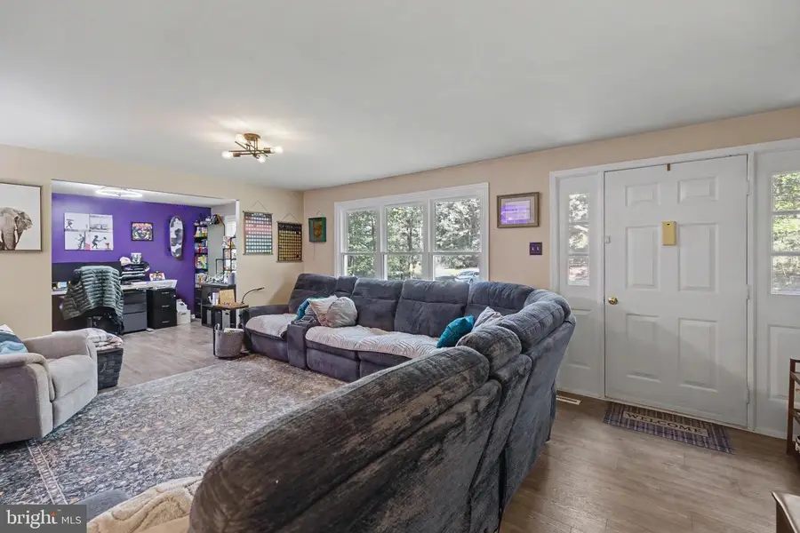 7161 Rogues Rd, Nokesville, VA 20181 - #2
