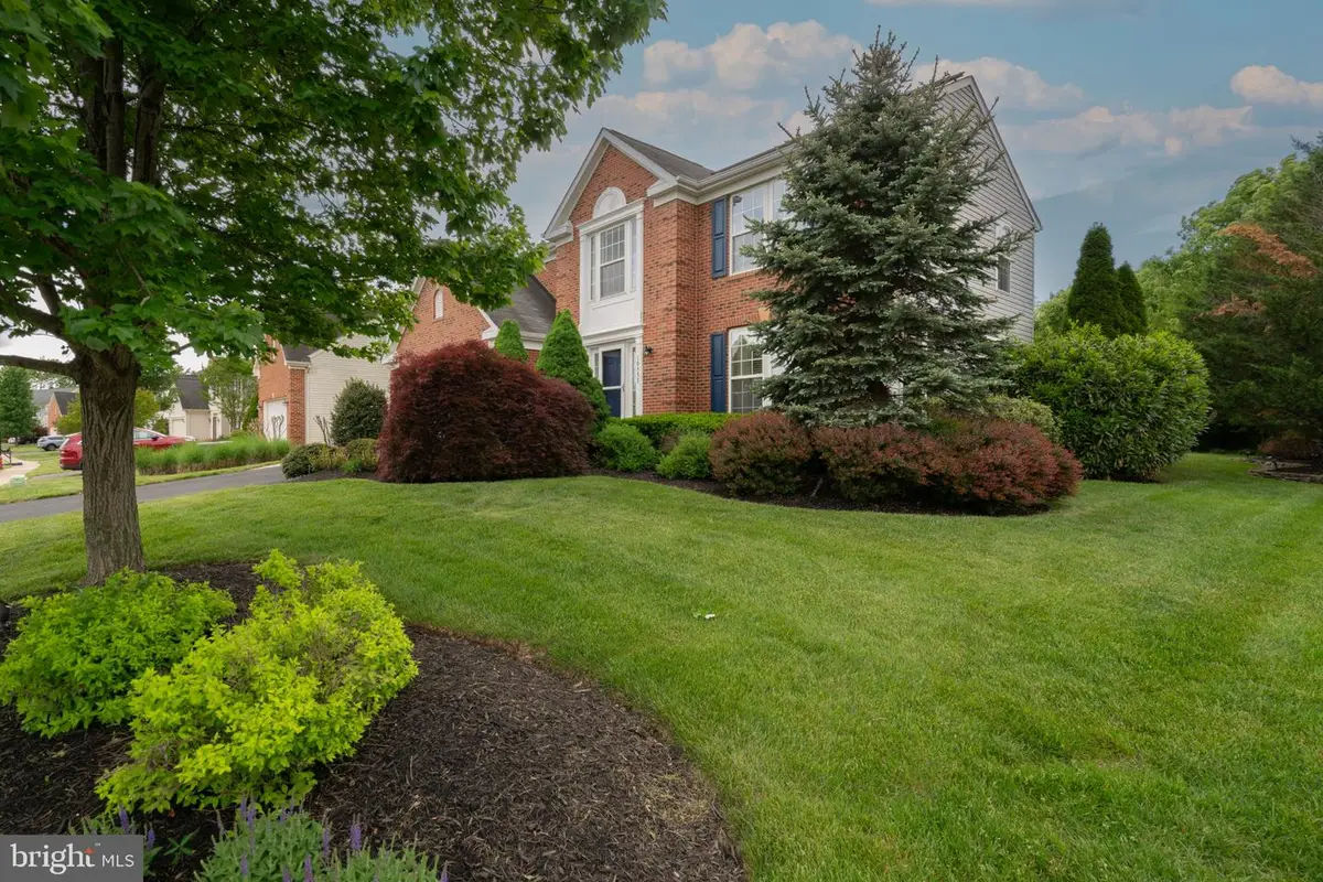 10955 Southcoate Village Dr, Bealeton, VA 22712 - #1