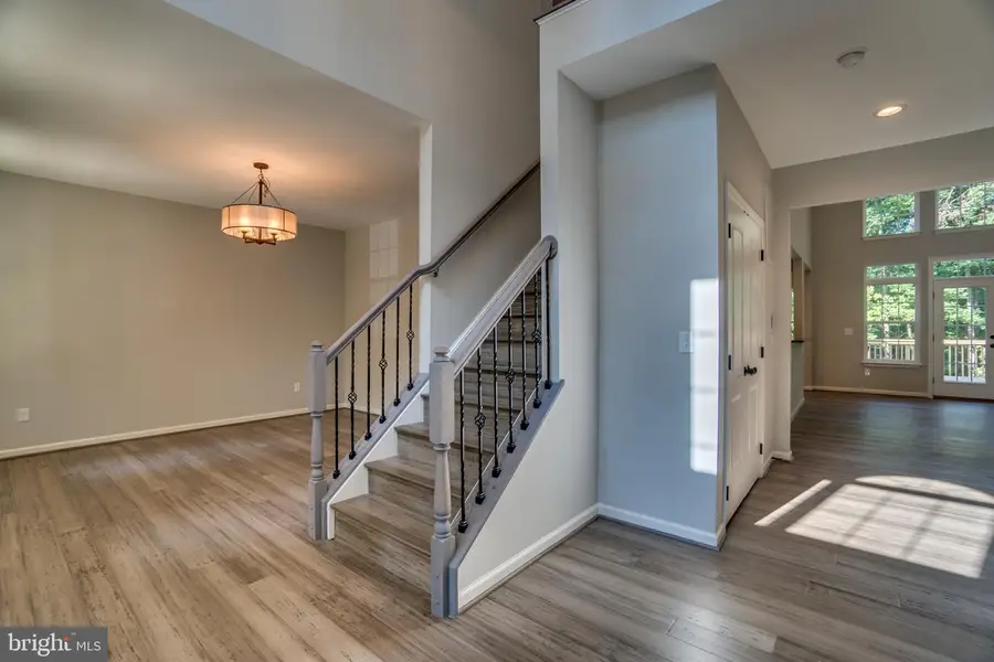5347 Hillside Dr, Warrenton, VA 20187 - #2