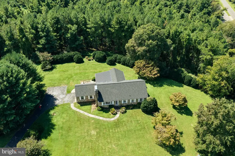 552 Frost Ave, Warrenton, VA 20186 - #2