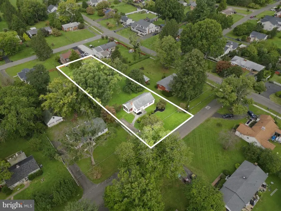 162 Blue Ridge St, Warrenton, VA 20186 - #3
