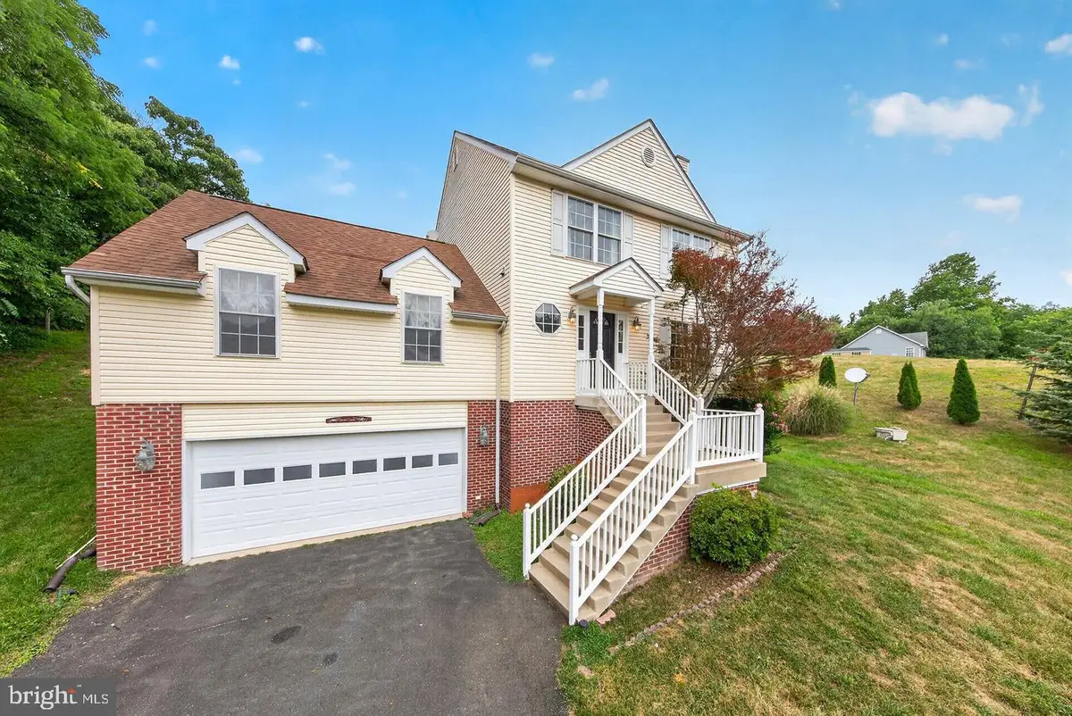 11530 John Marshall Hwy, Markham, VA 22643 - #1