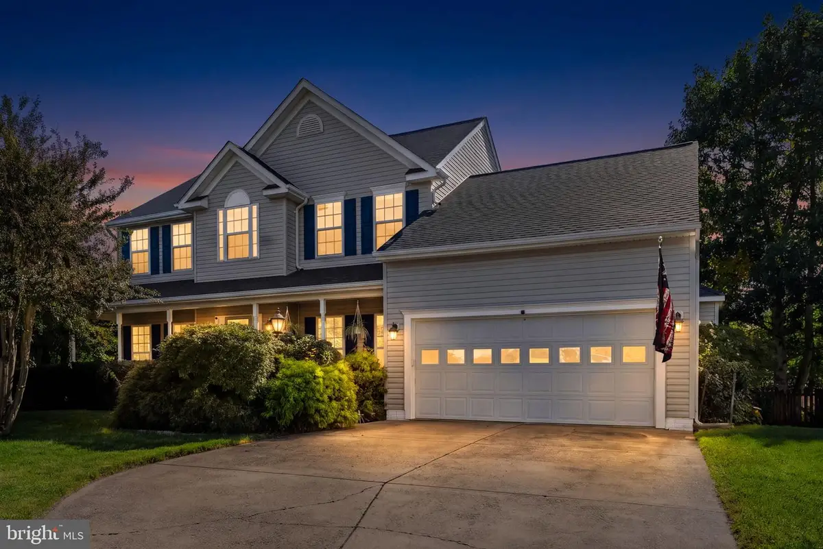 215 Fox Chase St, Warrenton, VA 20186 - #1