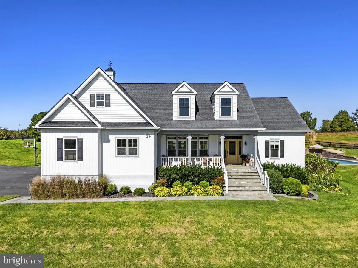 9593 Springs Rd, Warrenton, VA 20186 - #1
