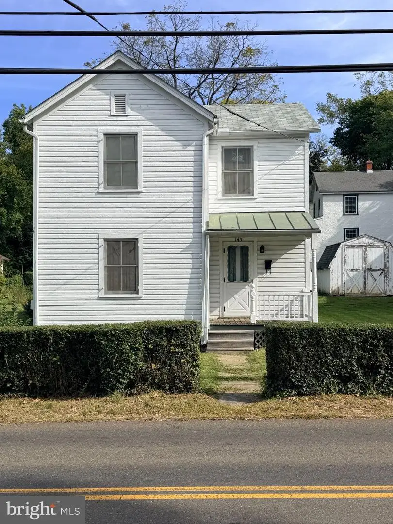 145 E Lee St, Warrenton, VA 20186 - #1