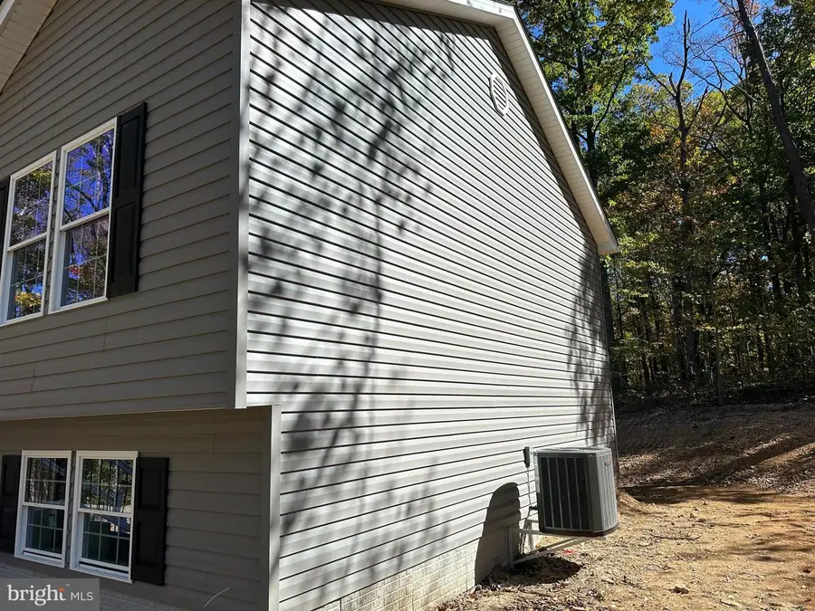 122 Deer Trl, Winchester, VA 22602 - Image #2