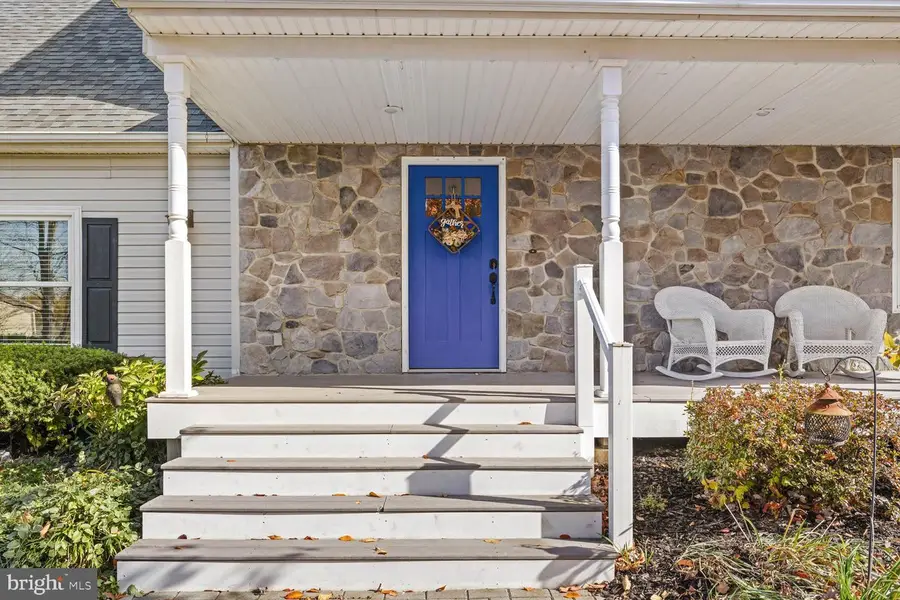 211 Killdeer Rd, Stephens City, VA 22655 - Image #2