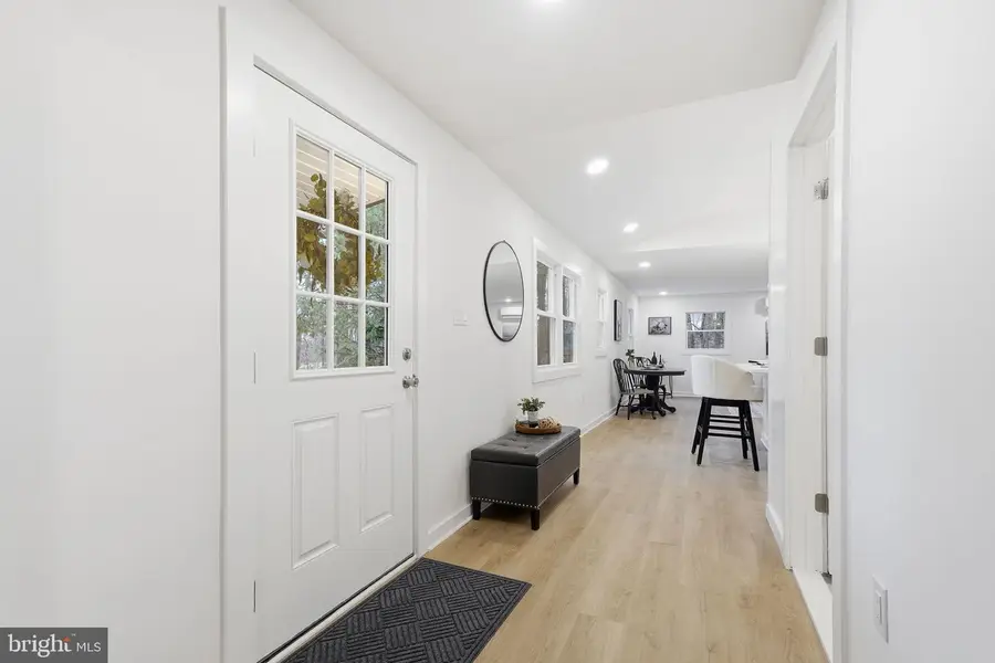 166 Graywolf Trl, Winchester, VA 22602 - Image #2