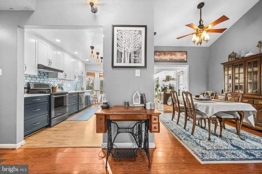 323 Masters Dr, Cross Junction, VA 22625 - Image #3