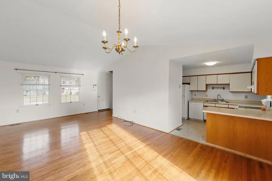 111 Meadowview Ct, Winchester, VA 22602 - Image #3