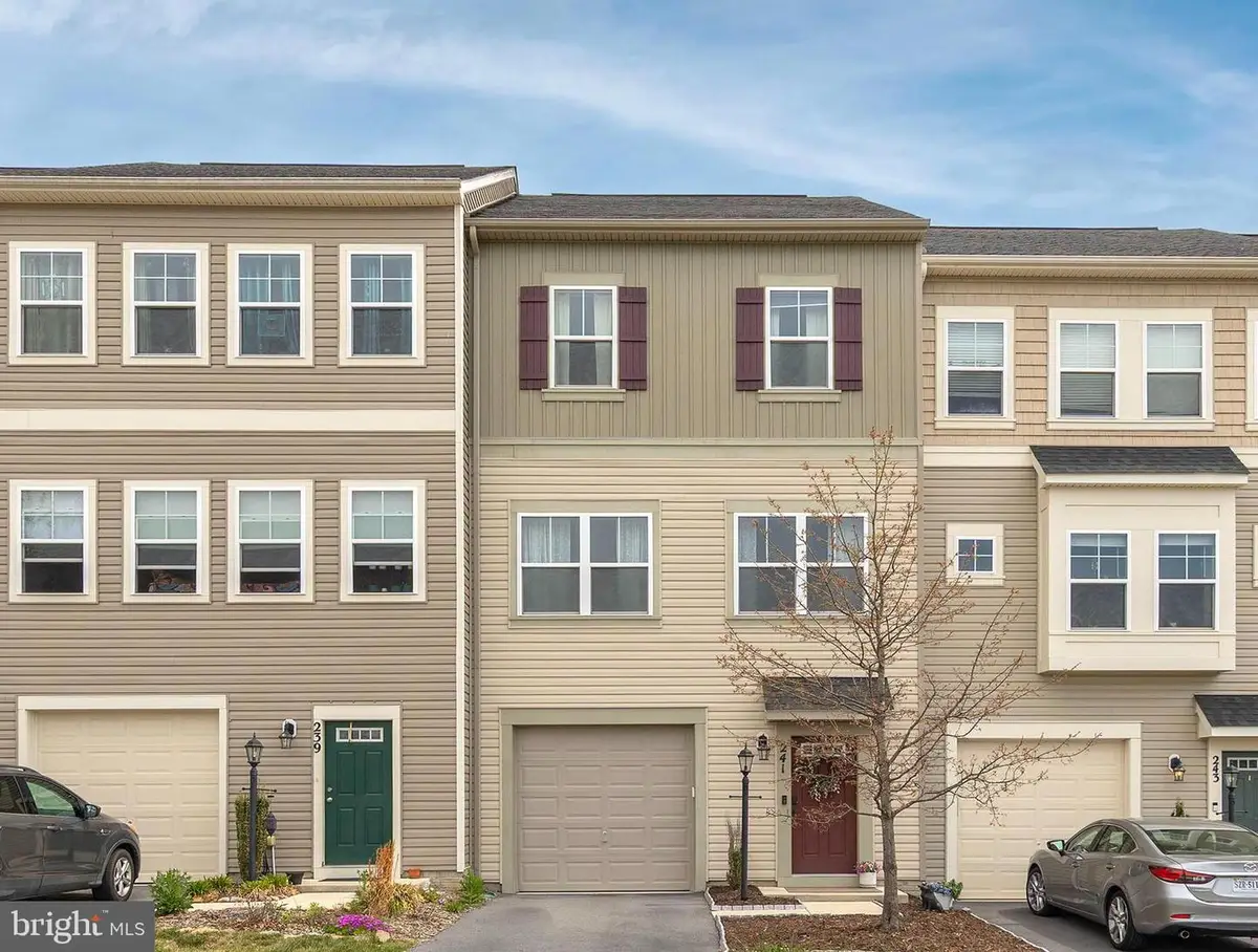 241 Patchwork Dr, Stephenson, VA 22656 - #1
