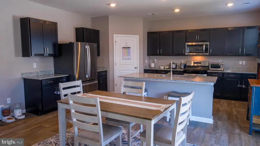 122 Clerkenwell Dr, Stephens City, VA 22655 - #3