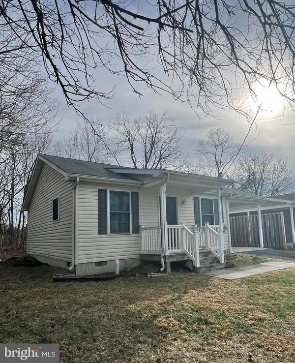 5102 Comer Dr, STEPHENS CITY, VA 22655