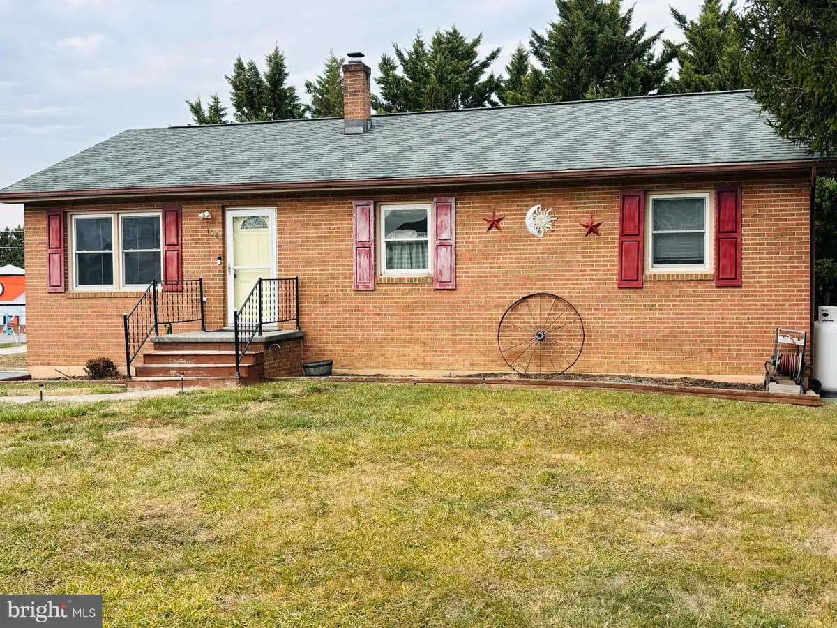 104 Linwood Ct, Stephens City, VA 22655 - Image #1