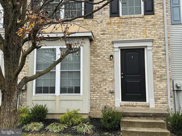 204 Barrington Ln, Winchester, VA 22601 - Image #1