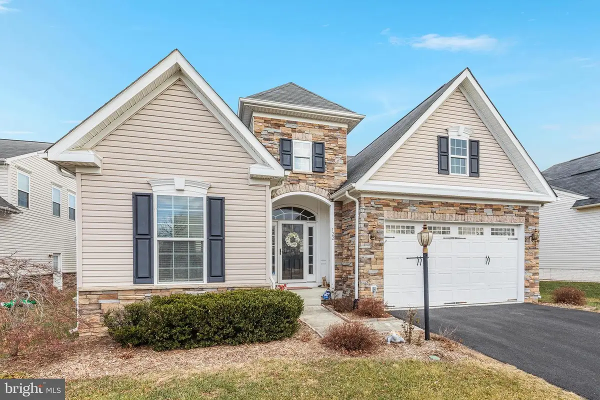 122 Buccaneer Ct, Stephenson, VA 22656 - Image #1