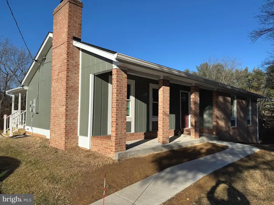 226 Peach Grove Ln, Clear Brook, VA 22624 - #2