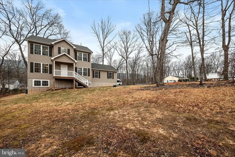 701 Hickory Trl, Winchester, VA 22602 - Image #2