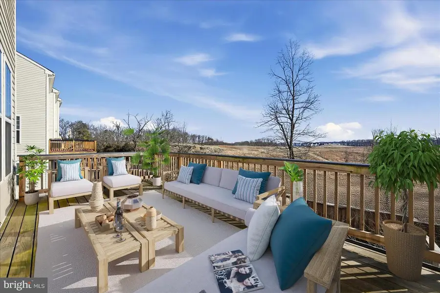 156 Solara Dr, Winchester, VA 22602 - Image #2