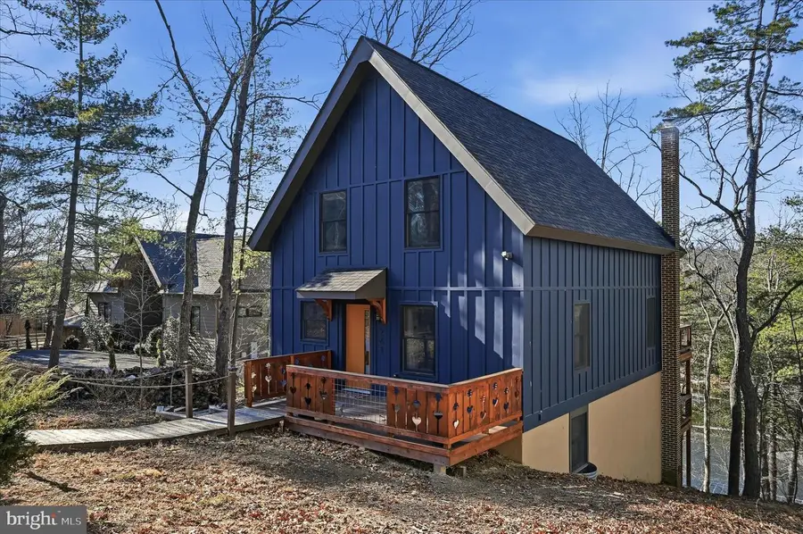 241 Sunset Cir, Cross Junction, VA 22625 - #2