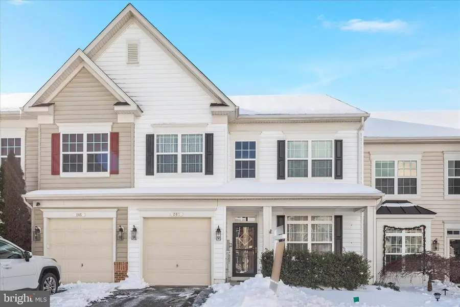 207 Kintyre Ln, Stephens City, VA 22655 - Image #2