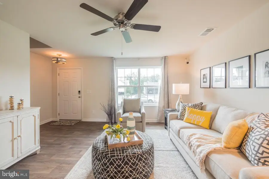 105 Seminole Dr, Winchester, VA 22602 - Image #2