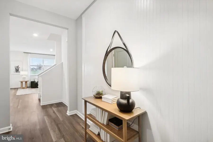 111 Stearns Dr, Stephens City, VA 22655 - Image #2