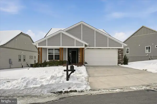 136 Mallard Dr, LAKE FREDERICK, VA 22630