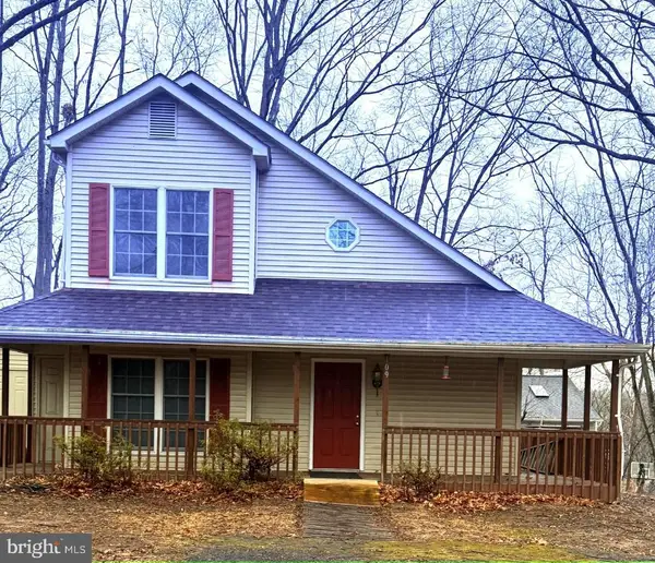 109 Hilltop Ct, CROSS JUNCTION, VA 22625