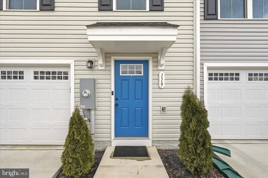 119 Kensington Cir, Middletown, VA 22645 - #2