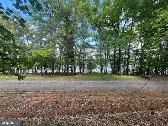 Southwood Dr-lake Front, Cross Junction, VA 22625 - #2