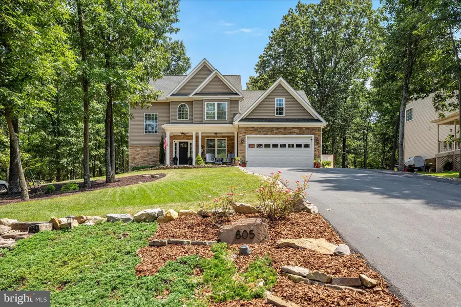 805 S Lakeview Dr, Cross Junction, VA 22625 - #3