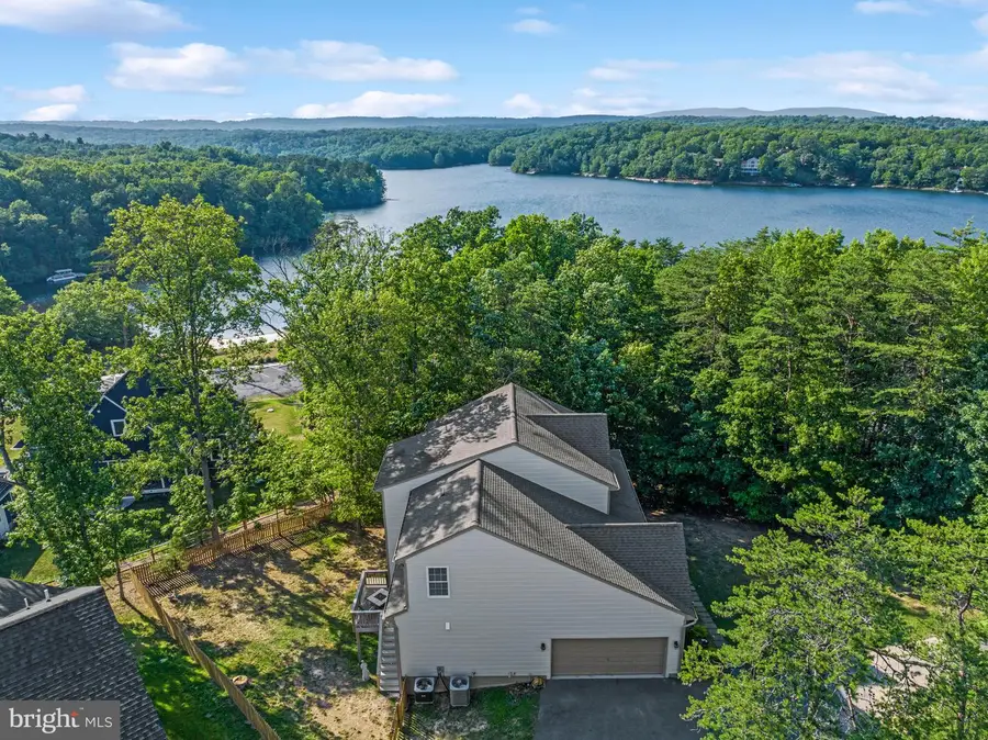 514 Sleigh Dr, Cross Junction, VA 22625 - #3