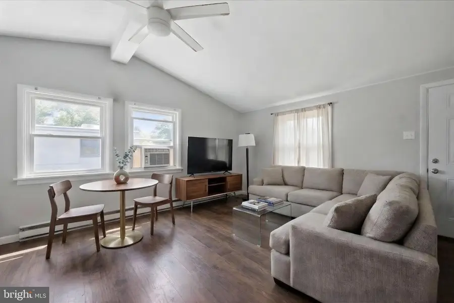 221 Broad Ave, Winchester, VA 22602 - #3