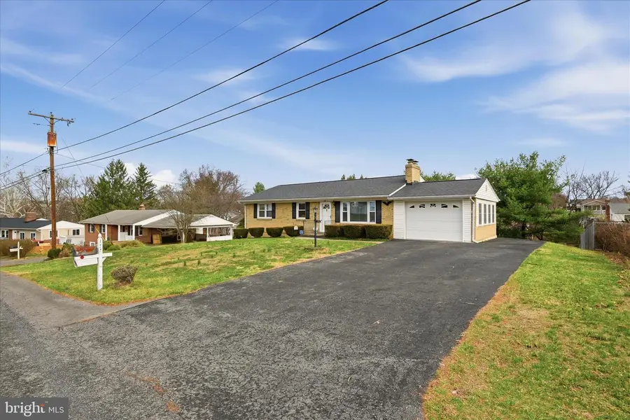 135 Meade Dr, Winchester, VA 22602 - #2