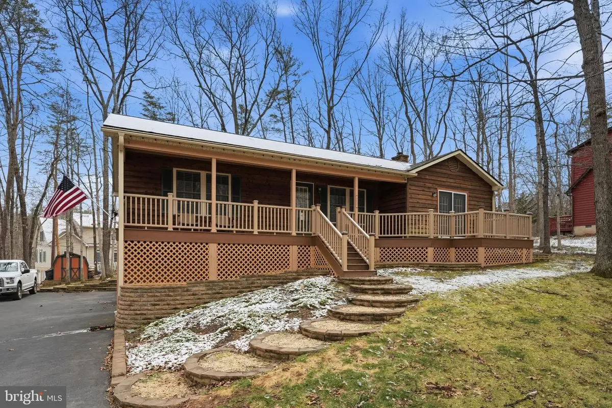 207 Laurel Dr, Cross Junction, VA 22625 - #1