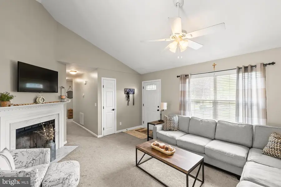 106 Plantation Dr, Winchester, VA 22602 - #2