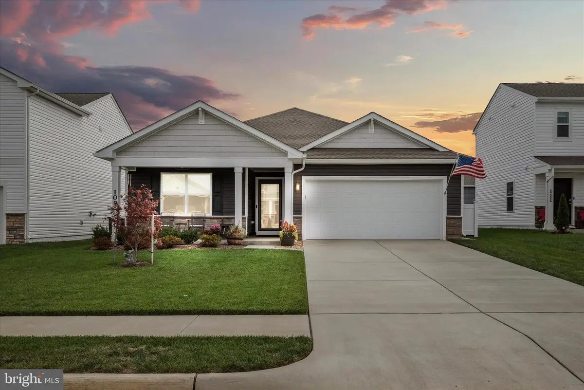 109 Grasmere St, Stephens City, VA 22655 - #1