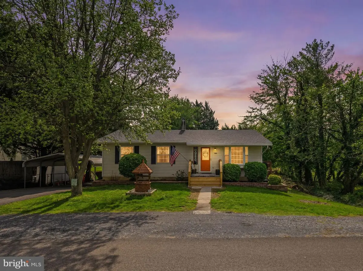 5350 Water St, Stephens City, VA 22655 - #1