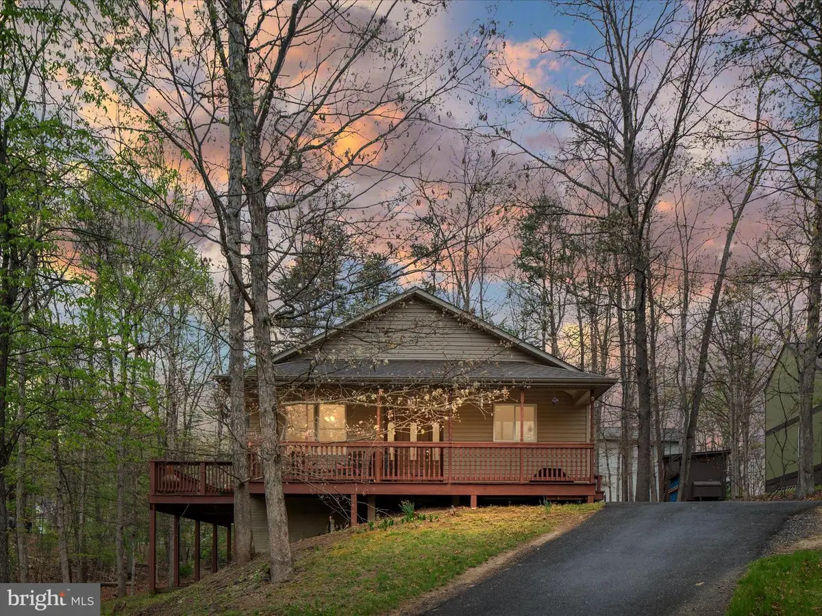 1304 Lakeview Dr, Cross Junction, VA 22625 - #1