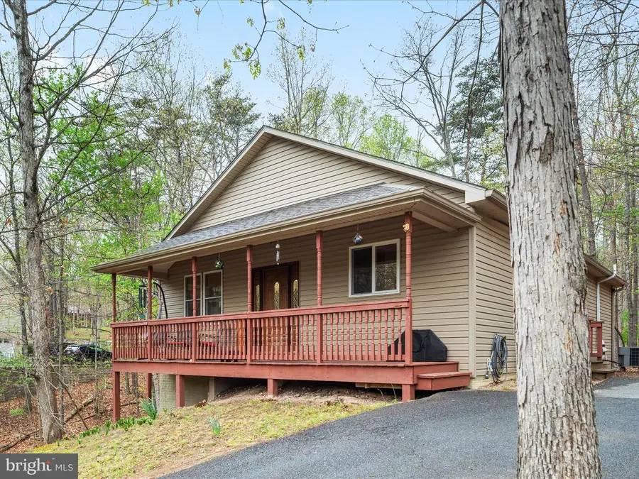 1304 Lakeview Dr, Cross Junction, VA 22625 - #3