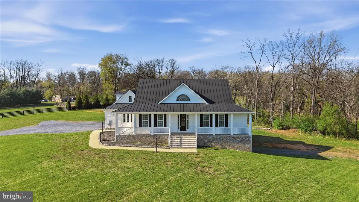 325 Dehaven Dr, Clear Brook, VA 22624 - #1