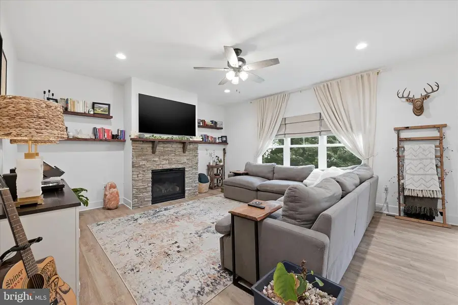 114 Masters Drive, Cross Junction, VA 22625 - #3